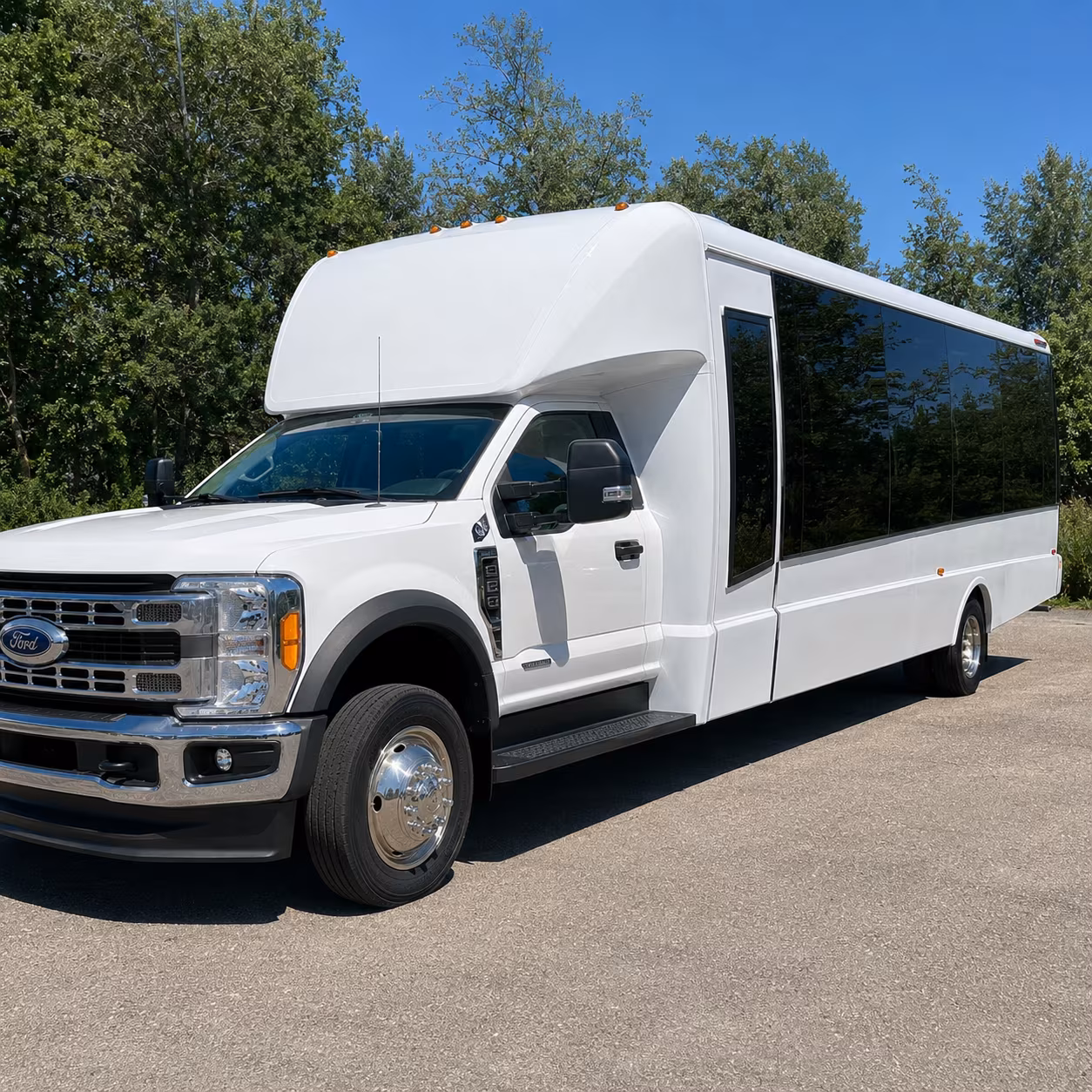 limo buses and minibuses for smaller largo prom groups