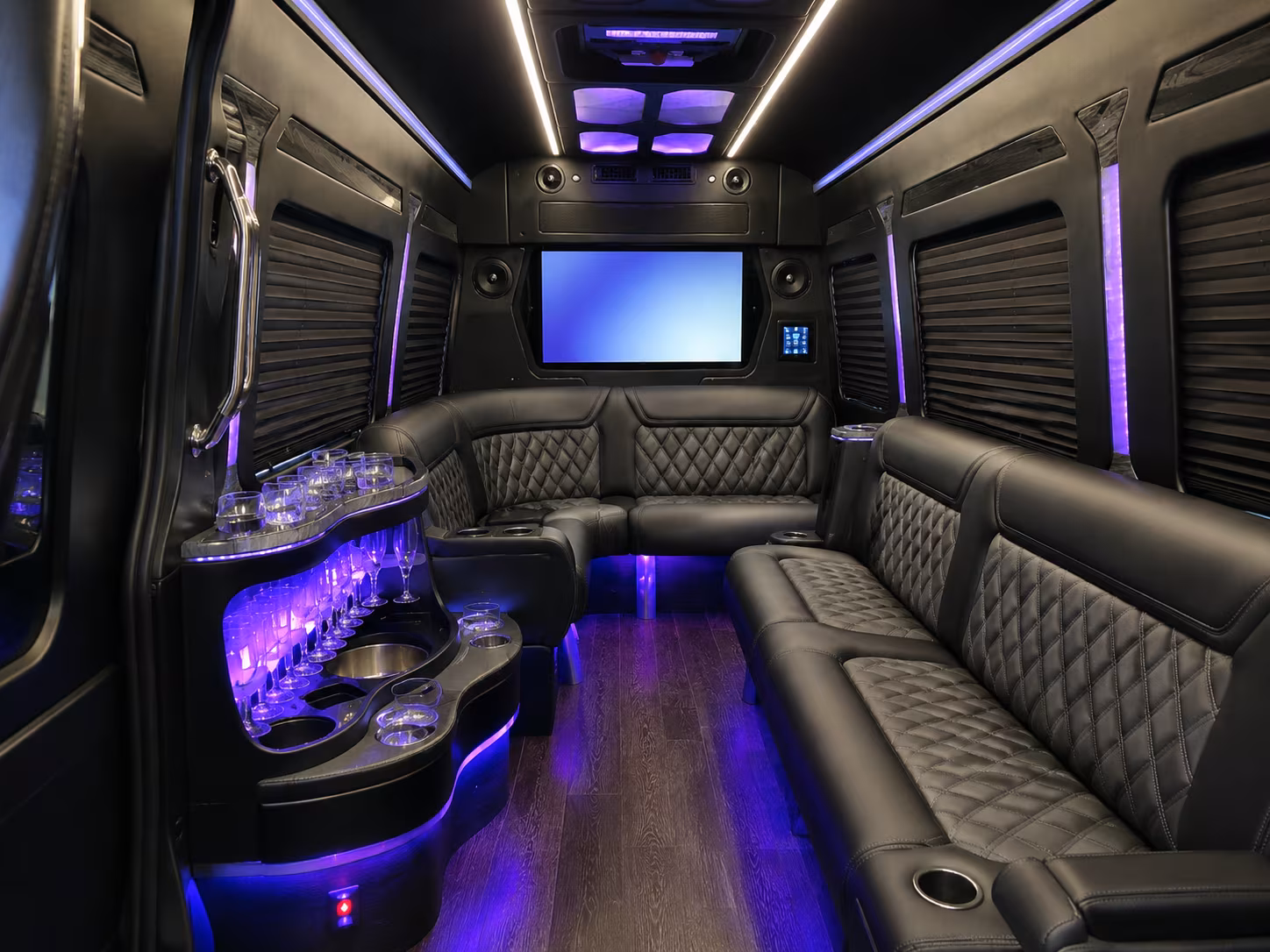 wedding shuttles and private event transportation in the largo area